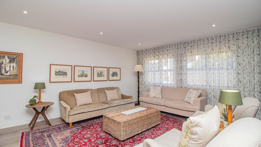 To Let 4 Bedroom Property for Rent in Royal Ascot Western Cape